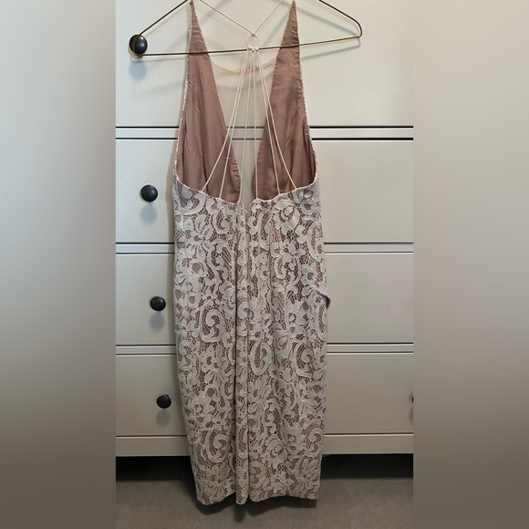 White lace dress - Picture 2 of 4